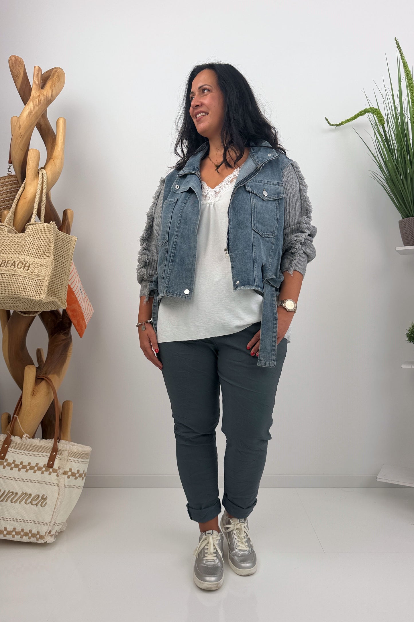Lässige Jeansjacke in Grey Blue (38-44)