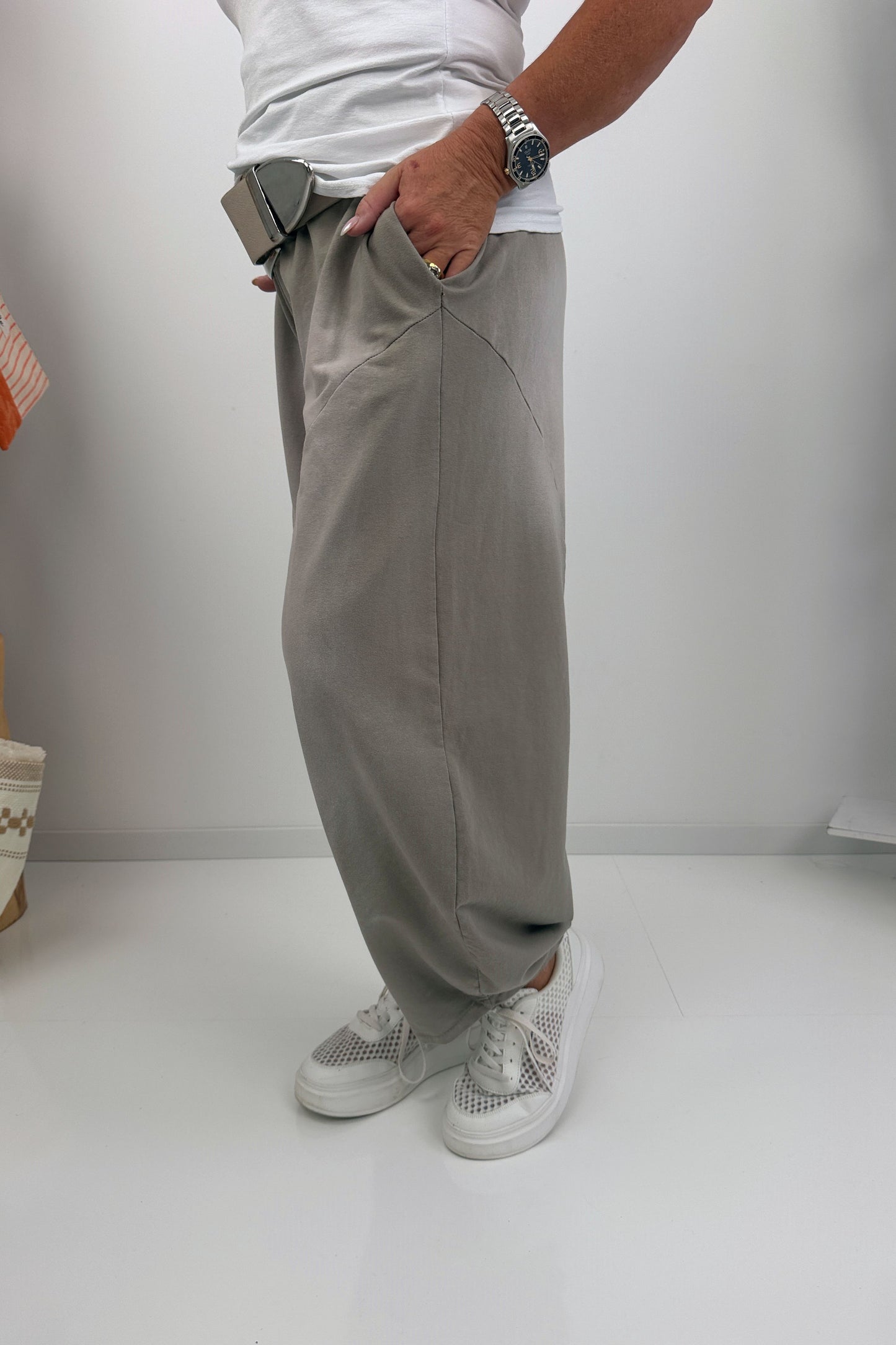Stylische Hose in Beige (38-42)