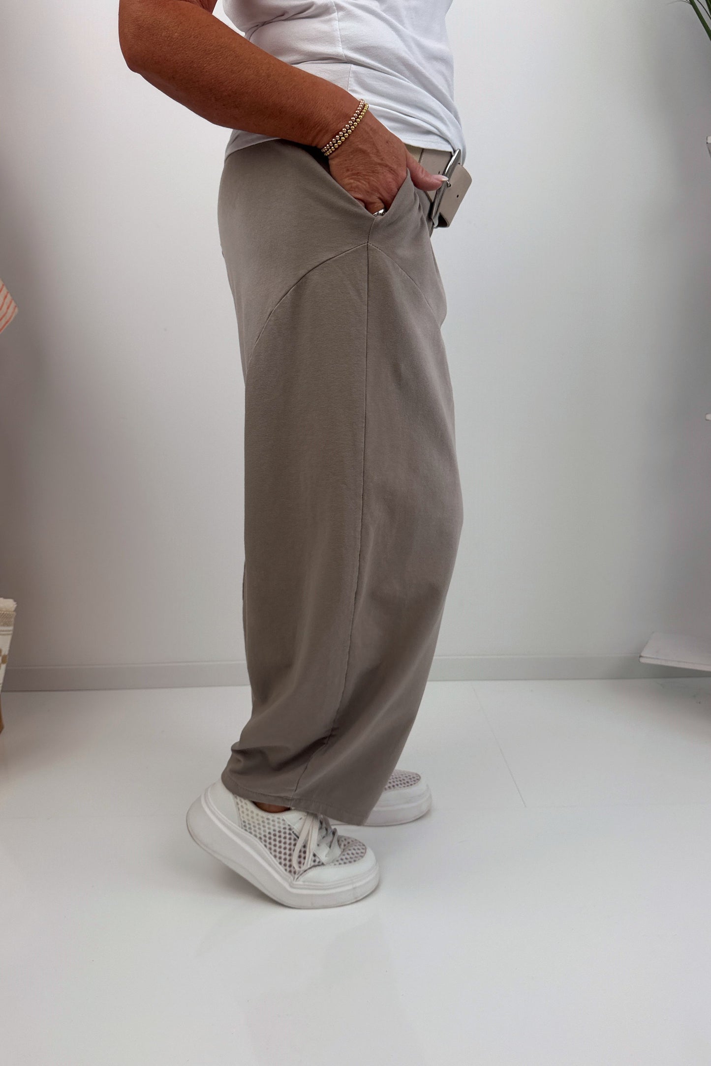 Stylische Hose in Beige (38-42)