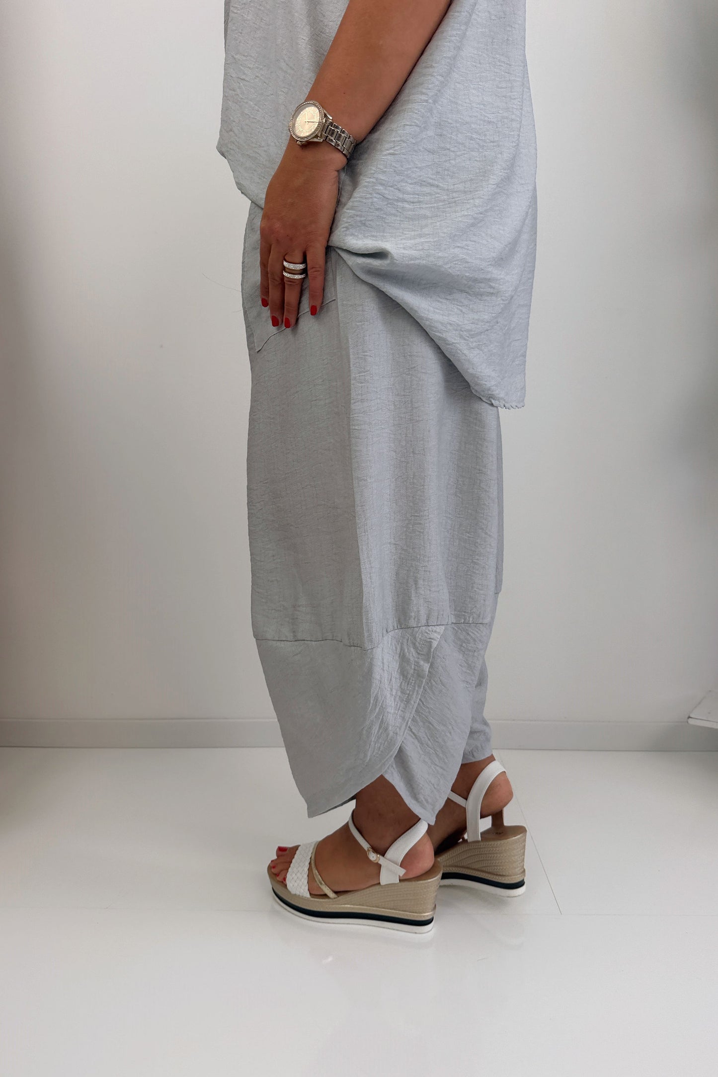 Modische Hose in Grau (44-48)