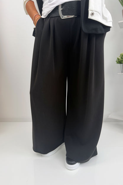 Elegante Hose in Schwarz (38-42)