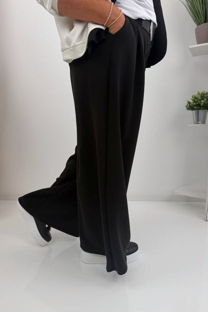 Elegante Hose in Schwarz (38-42)