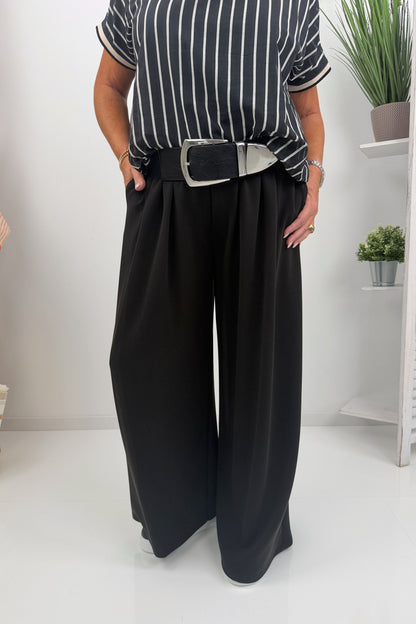 Elegante Hose in Schwarz (38-42)