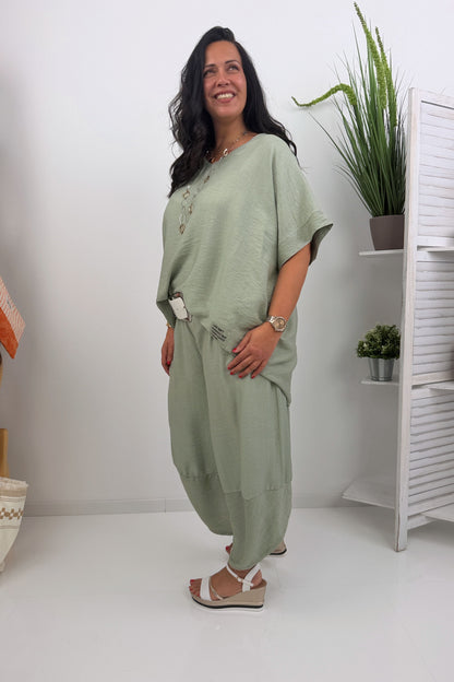 Elegantes Blusenshirt in Salbei (42-48) LIEFERDATUM 04.08.2026