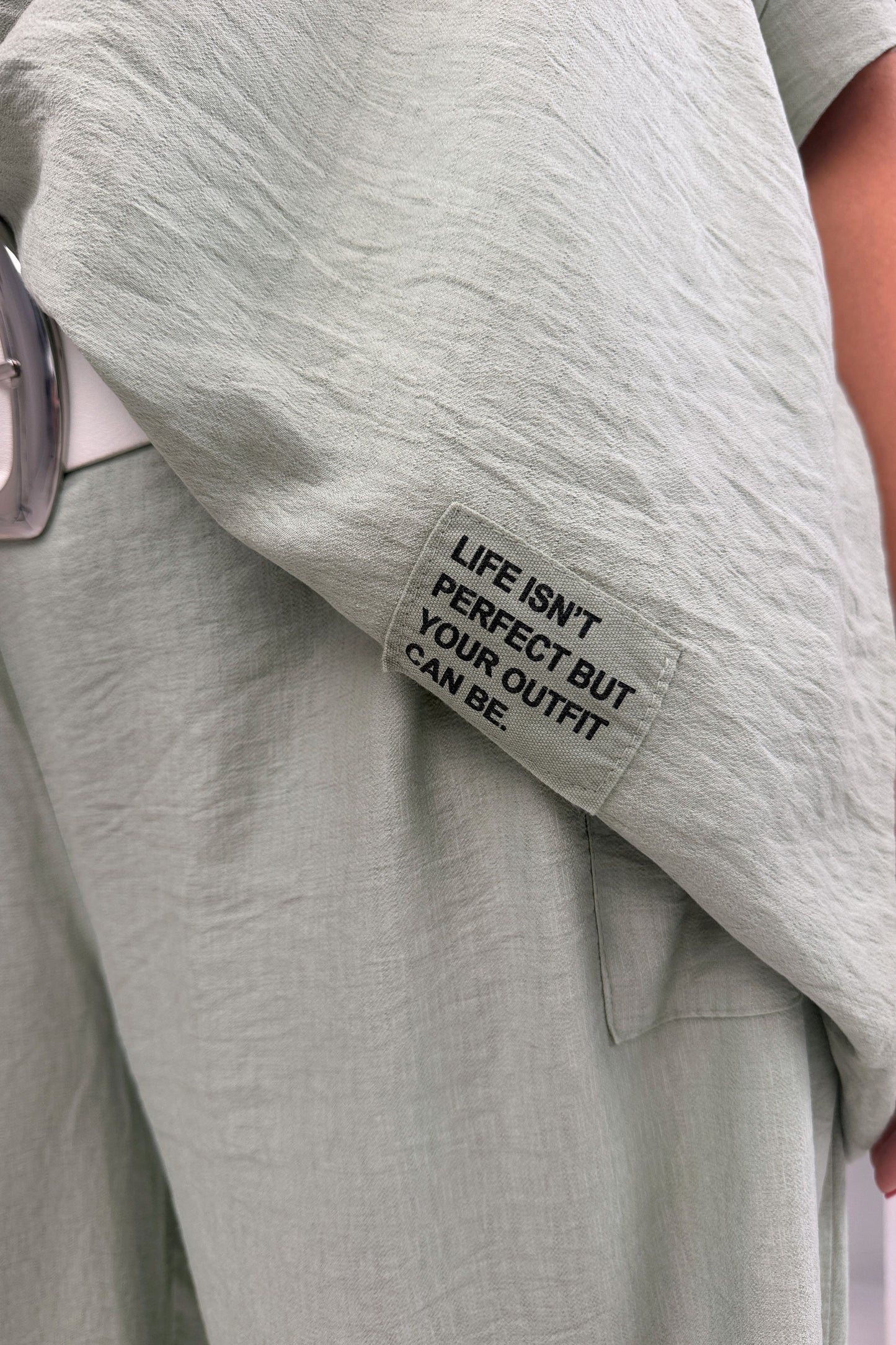 Elegantes Blusenshirt in Salbei (42-48) LIEFERDATUM 04.08.2026