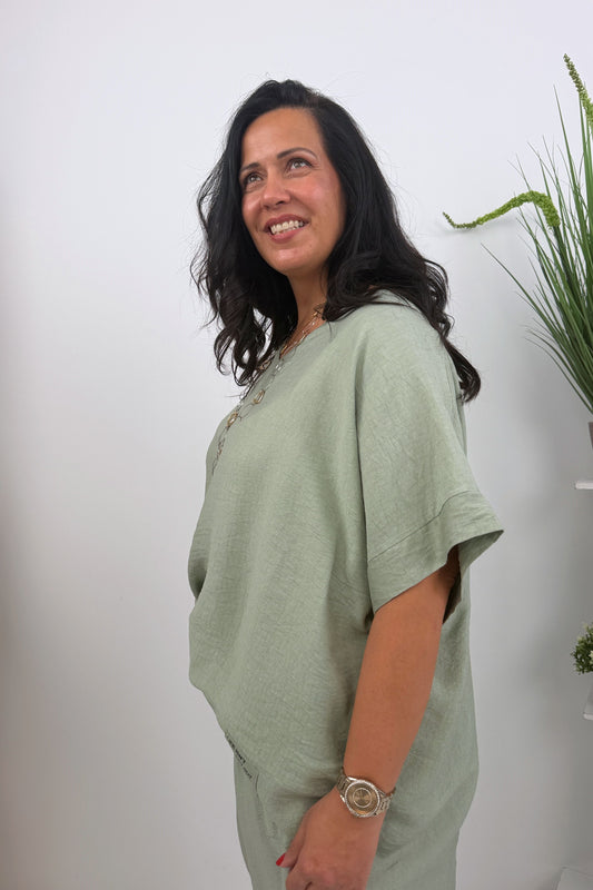 Elegantes Blusenshirt in Salbei (42-48) LIEFERDATUM 04.08.2026