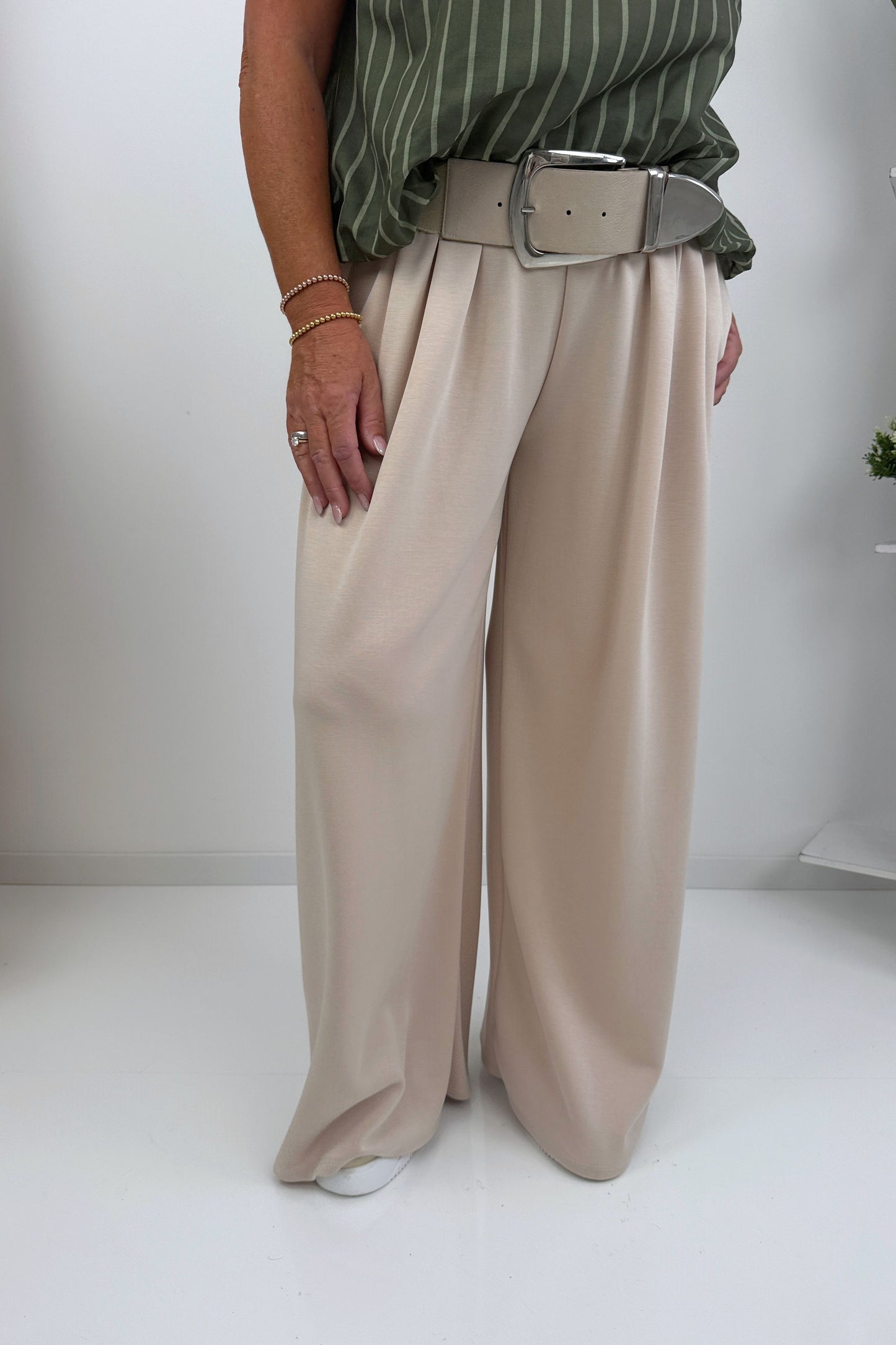 Elegante Hose in Beige (38-42)