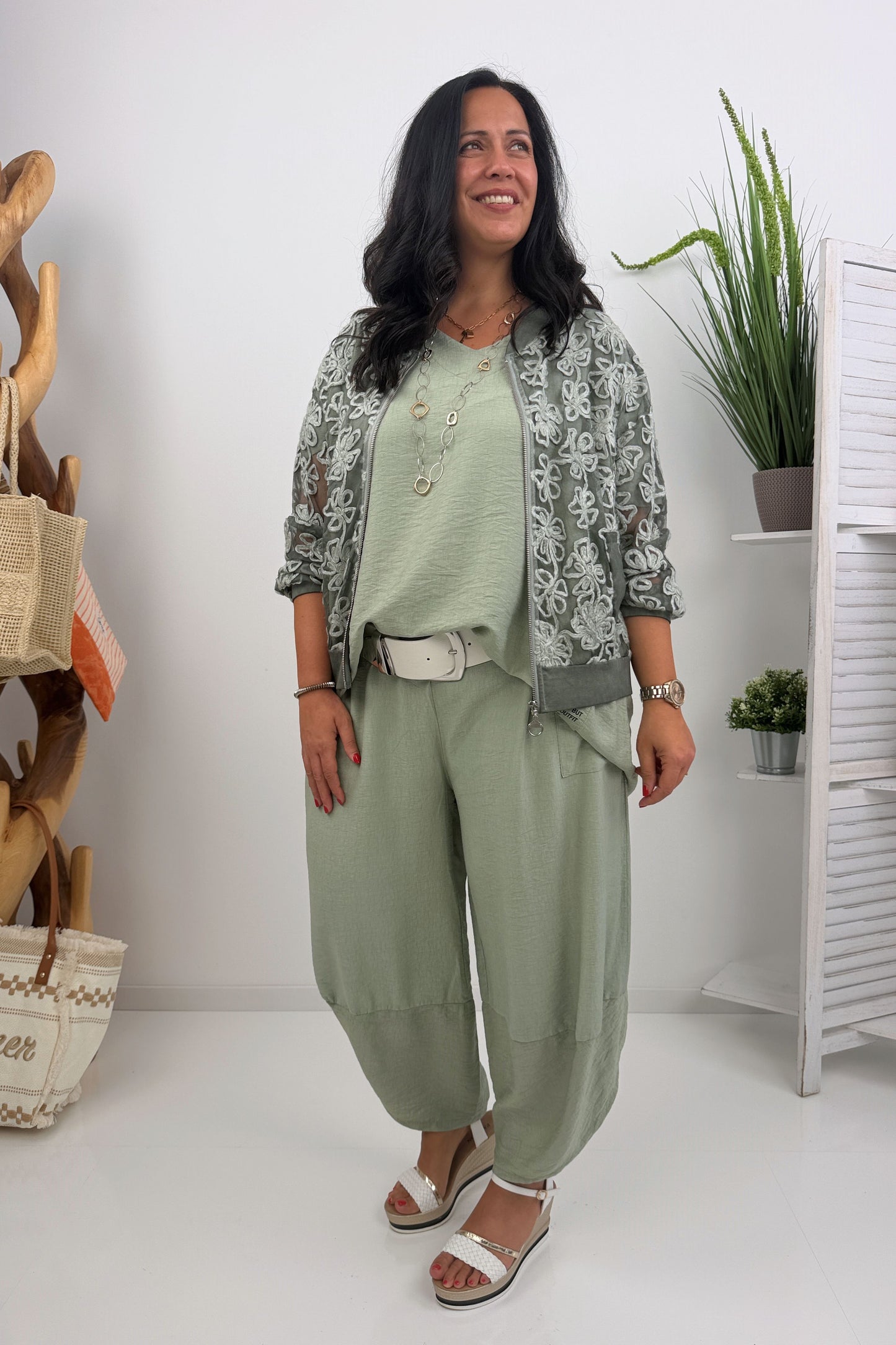 Moderner Blouson in Khaki (38-44)