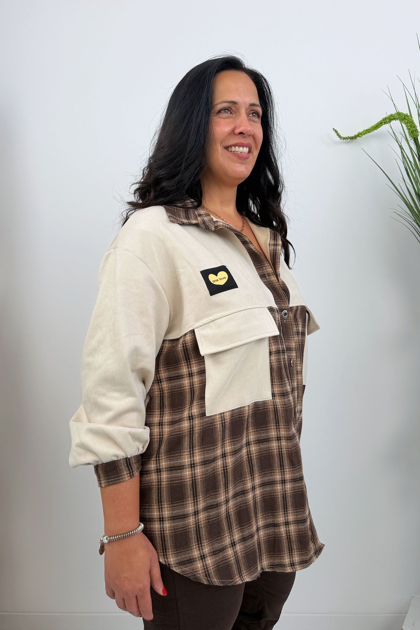 Modische karierte Jacke in Beige (40-46)