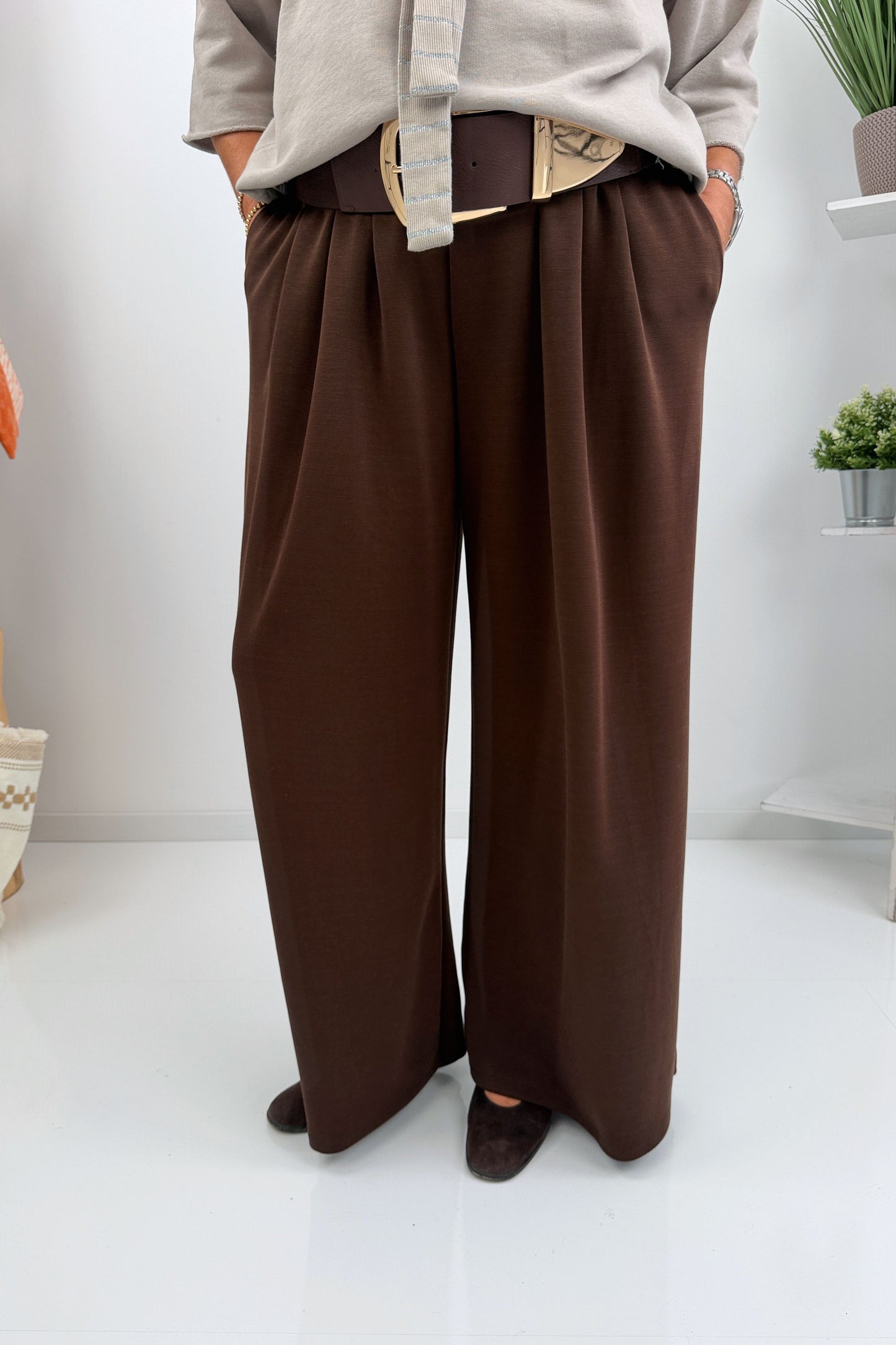 Elegante Hose in Schoko (38-42/44)