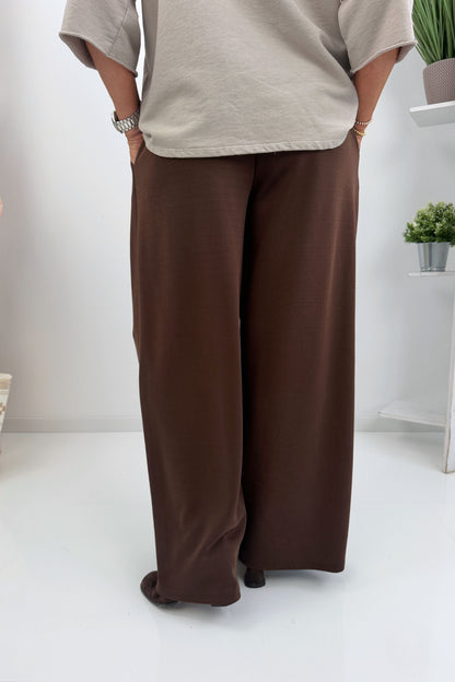 Elegante Hose in Schoko (38-42/44)