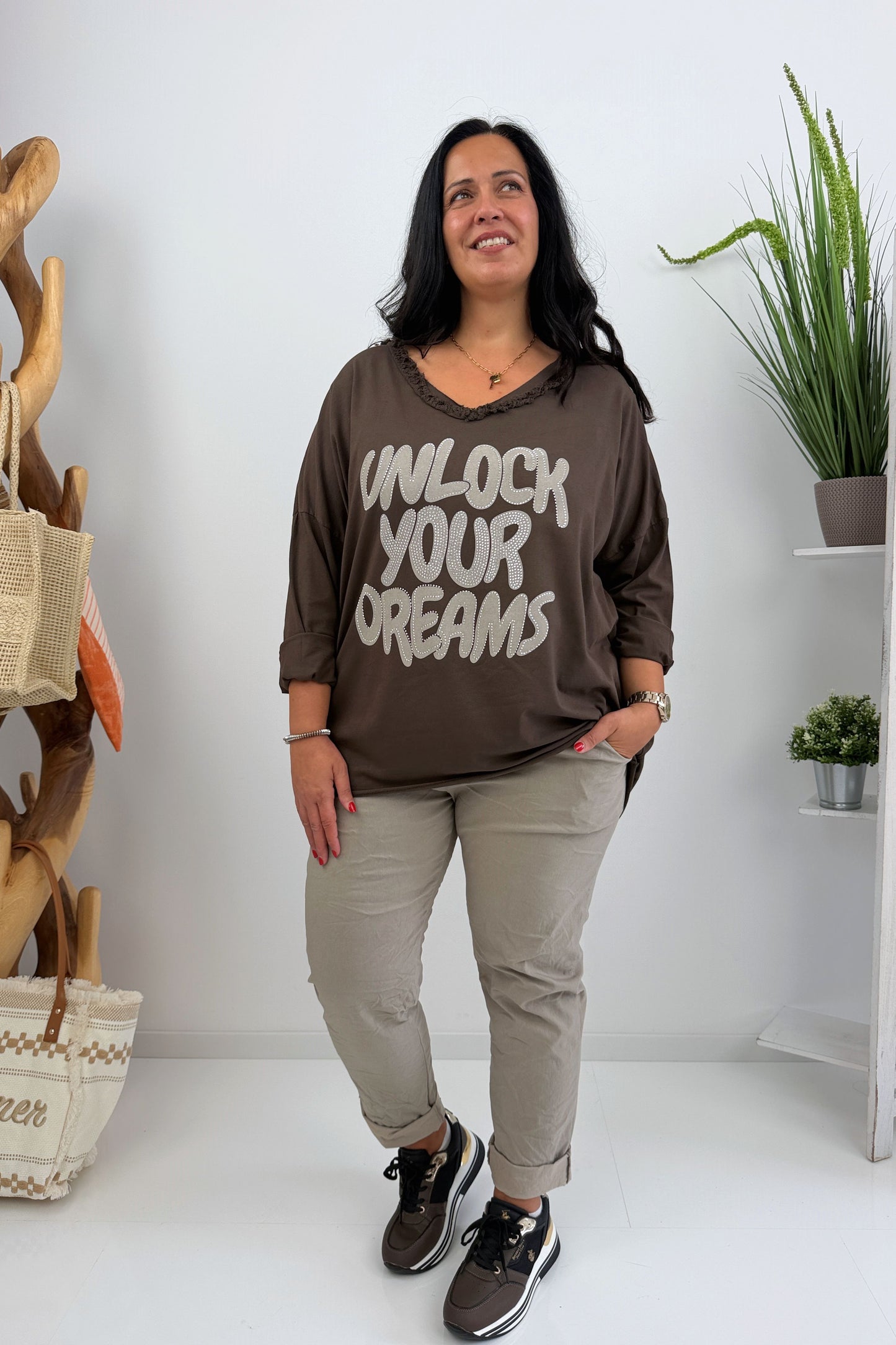 Modernes Shirt in Chocolate (42-46)