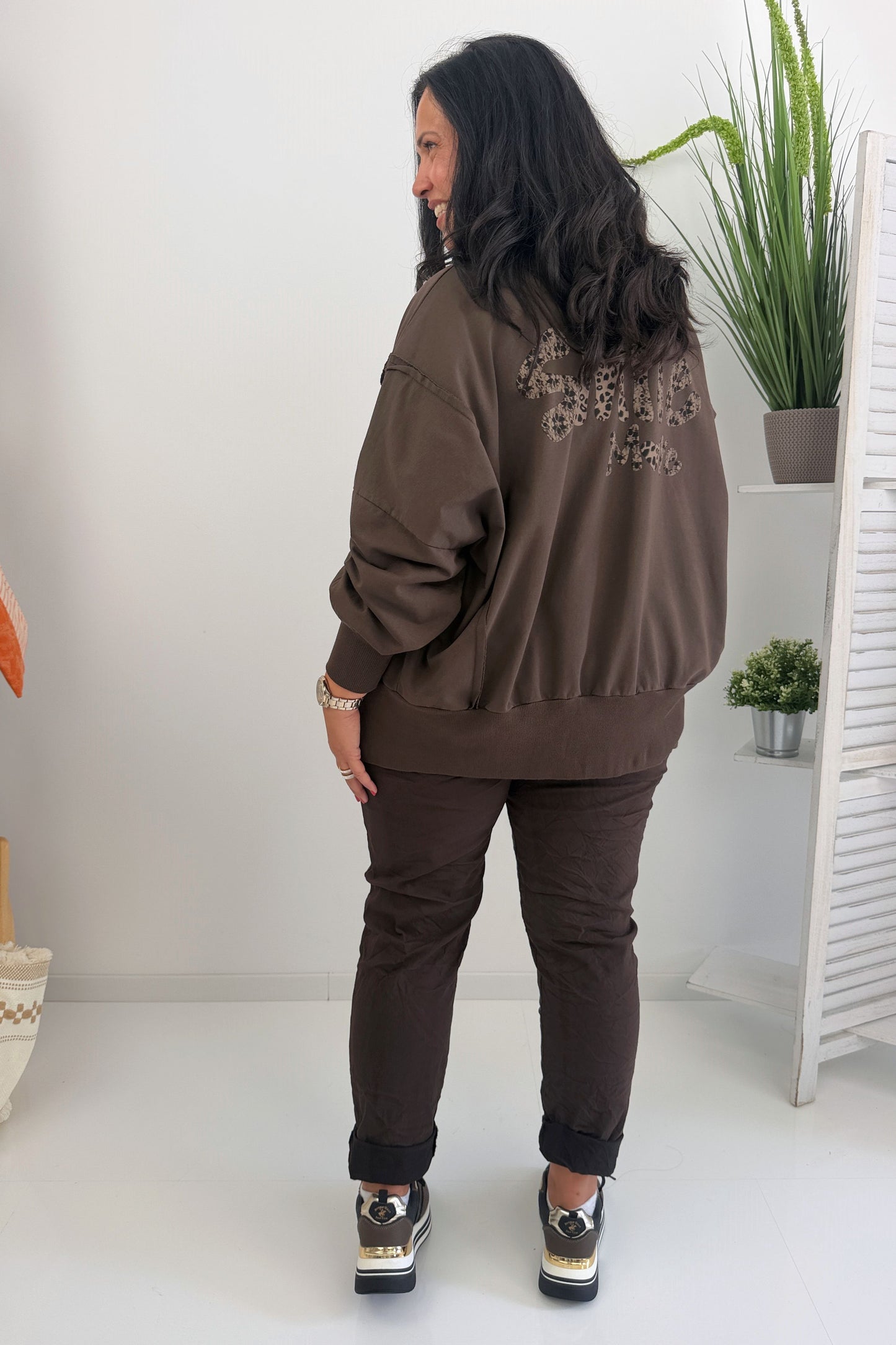 Stylische Sweatjacke in Chocolate (40-44/46)