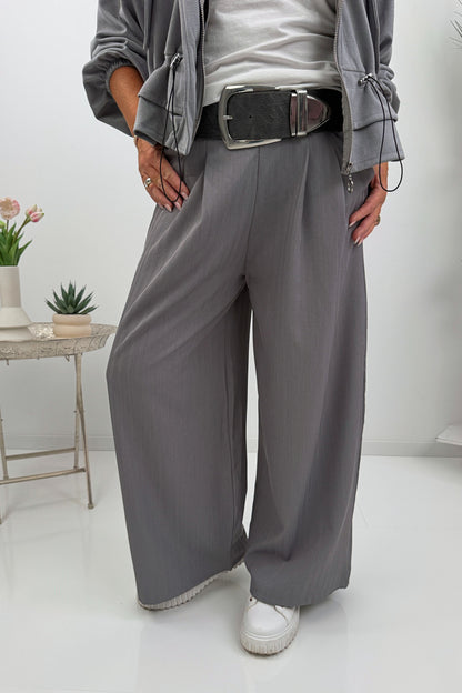 Bequeme Hose in Grau (38-42)