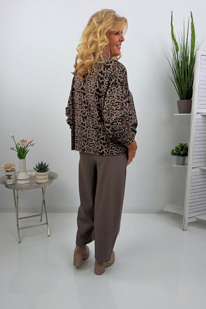 Trendiges Shirt im Leo-Taupe Designe  (40-46)