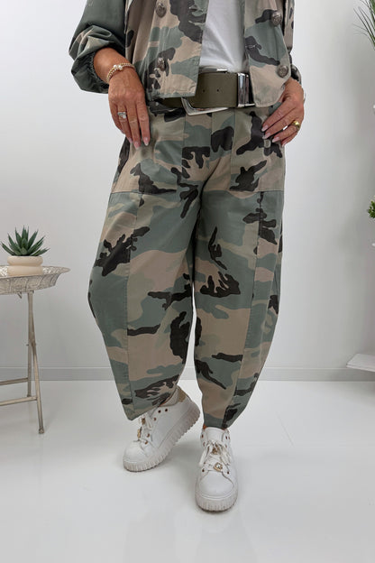 Modische Hose im angesagten Khaki-Camouflage-Look (38-42)