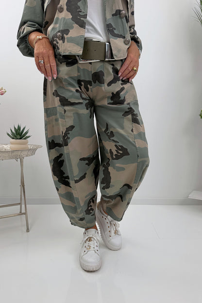 Modische Hose im angesagten Khaki-Camouflage-Look (38-42)