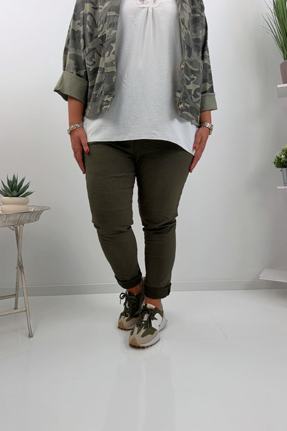 Trendige Jacke im Khaki-Camouflage-Design (38-44)