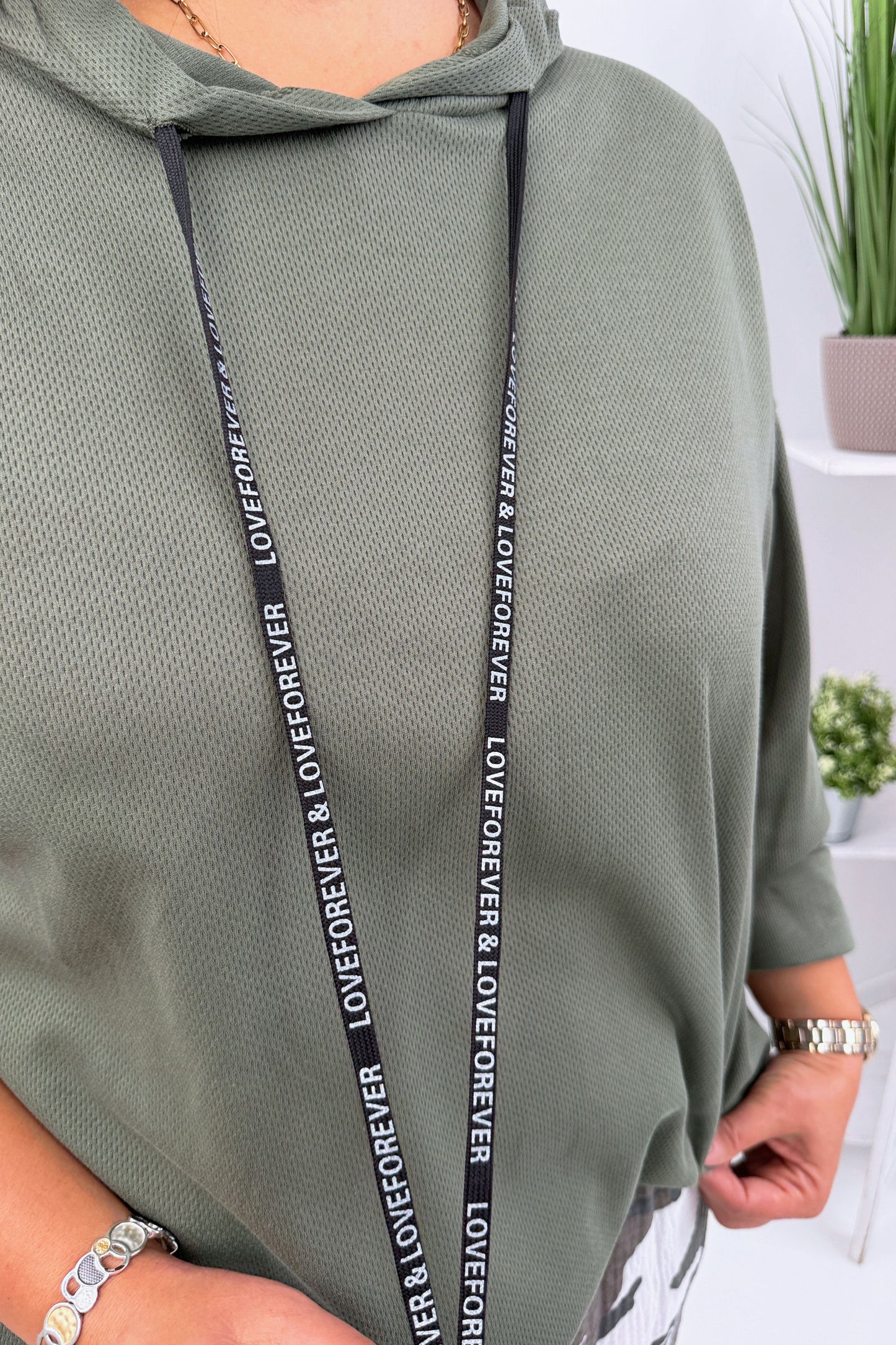 Stilvolles Sweatshirt in Military Green (42-46)