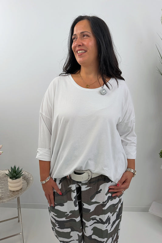 Longshirt in klassischem Weiß mit modernem Schnitt (42-46/48)