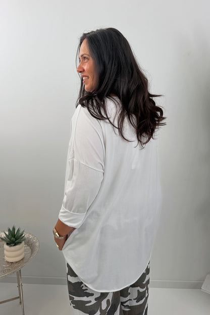 Longshirt in klassischem Weiß mit modernem Schnitt (42-46/48)