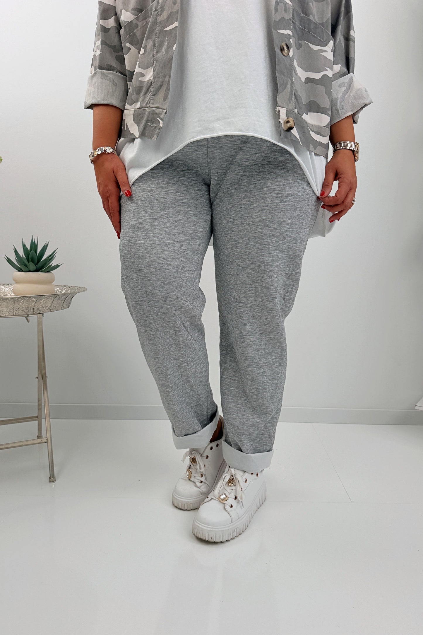 Bequeme Joggpant in Hellgrau (42-46)