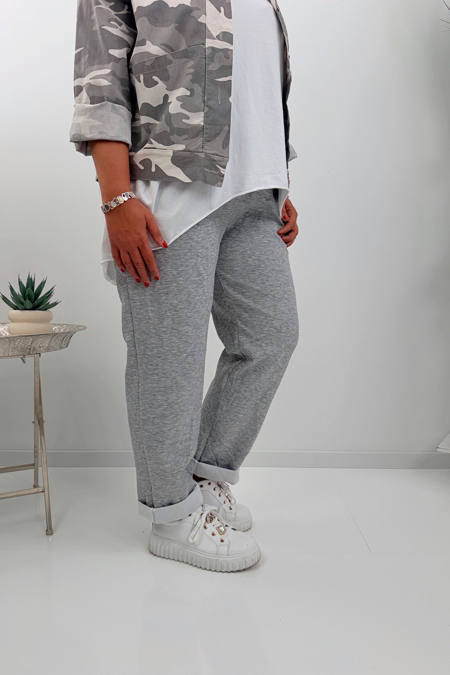 Bequeme Joggpant in Hellgrau (42-46)