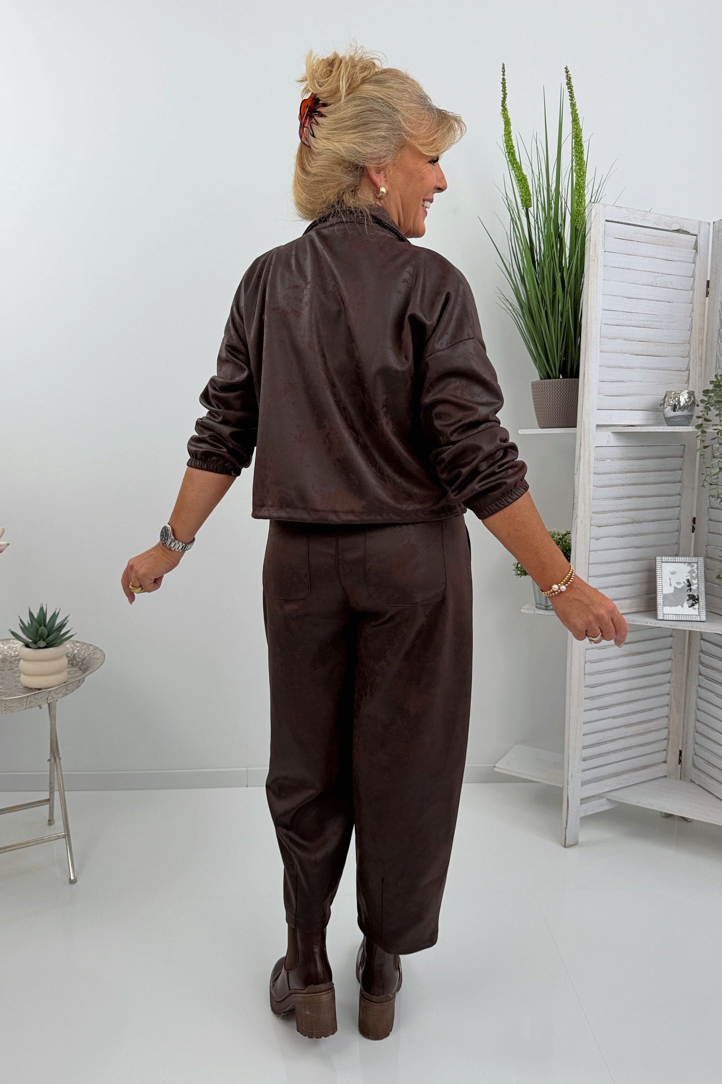 Stilvolle Jacke in der Farbe Chocolate  (38-44)