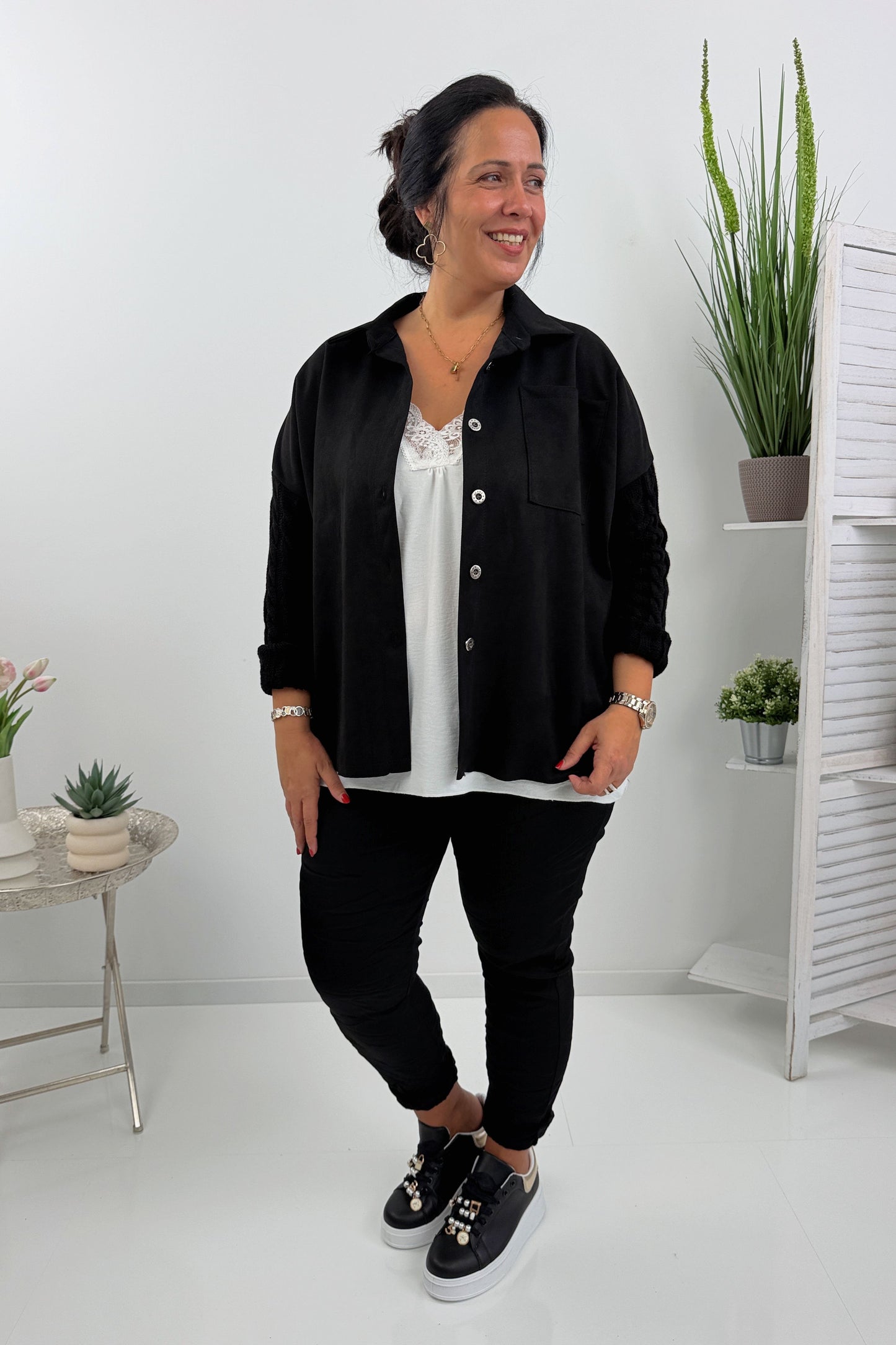Elegantes Hemd in klassischem Schwarz (42-46)