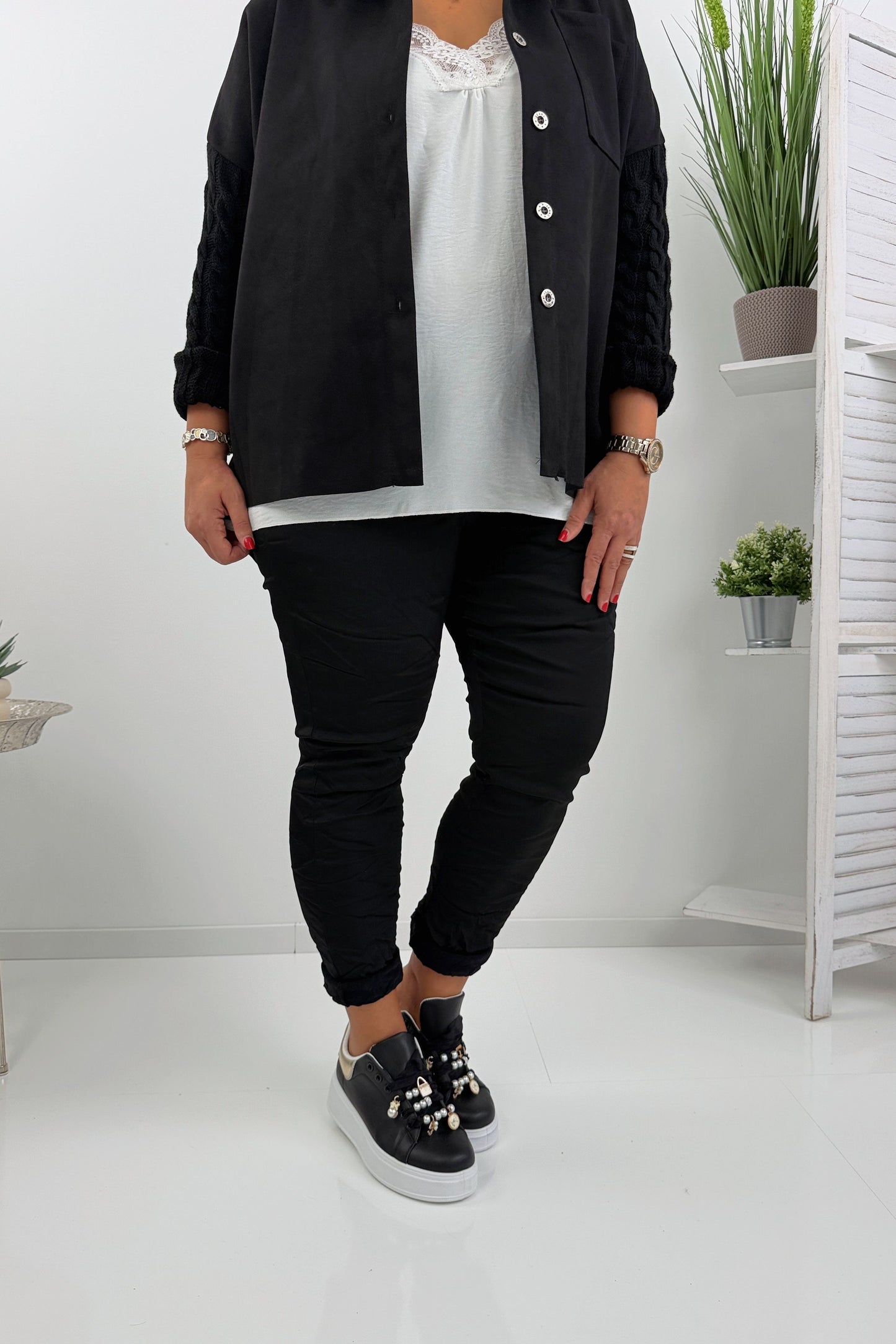 Lässige Jogpant in Schwarz (42-46)