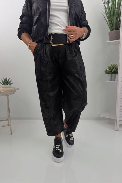 Stilvolle elegante Hose in Schwarz (38-42)