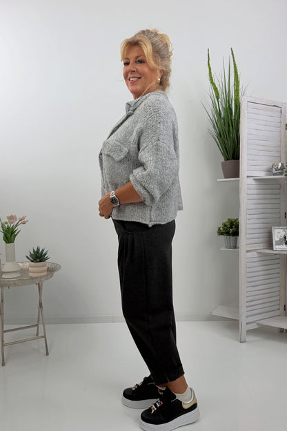 Kuschelige Strickjacke in Hellgrau (38-44)