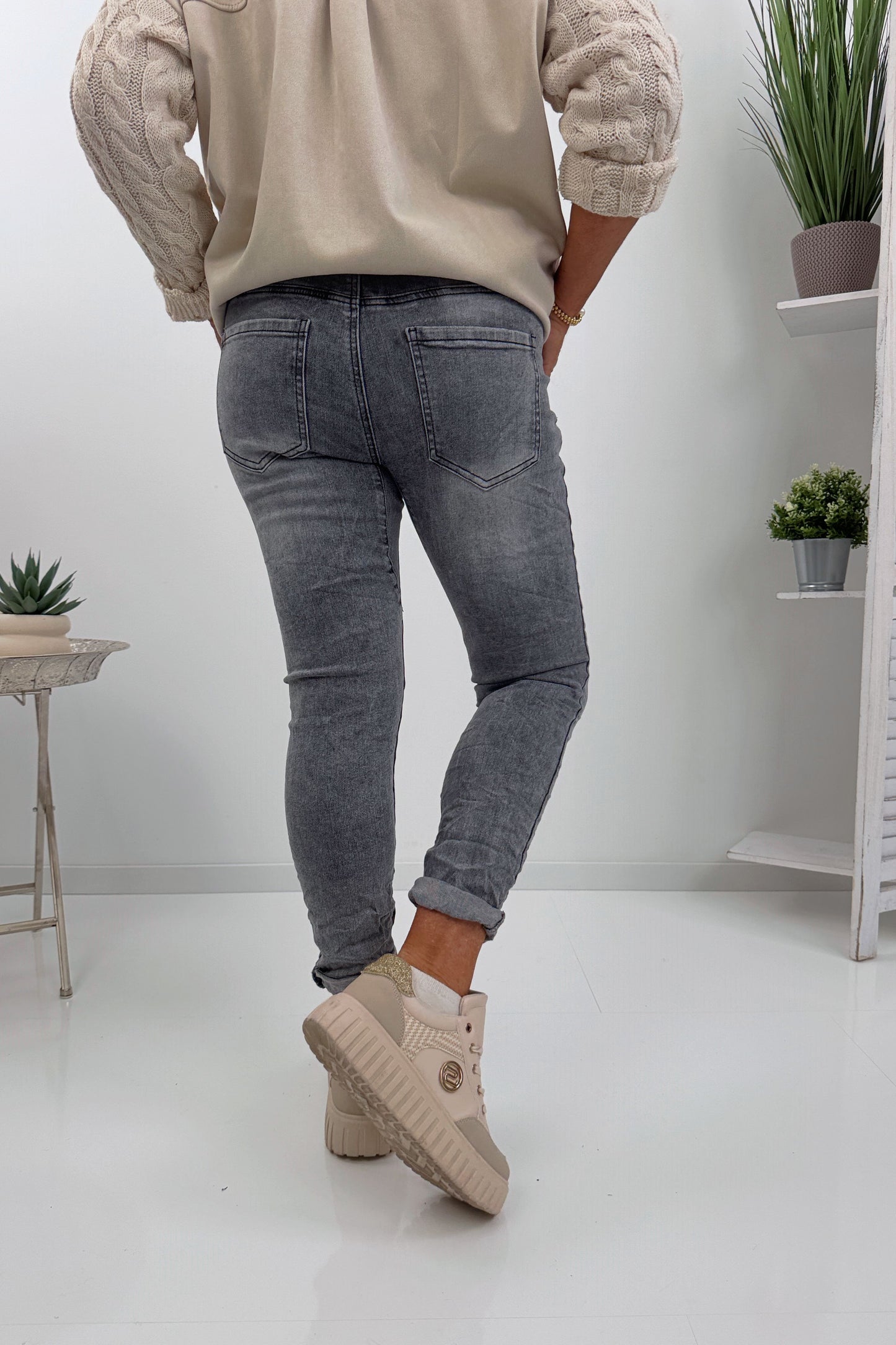Modische Jeans in Grey Stone Wash (S,M,L,XL)