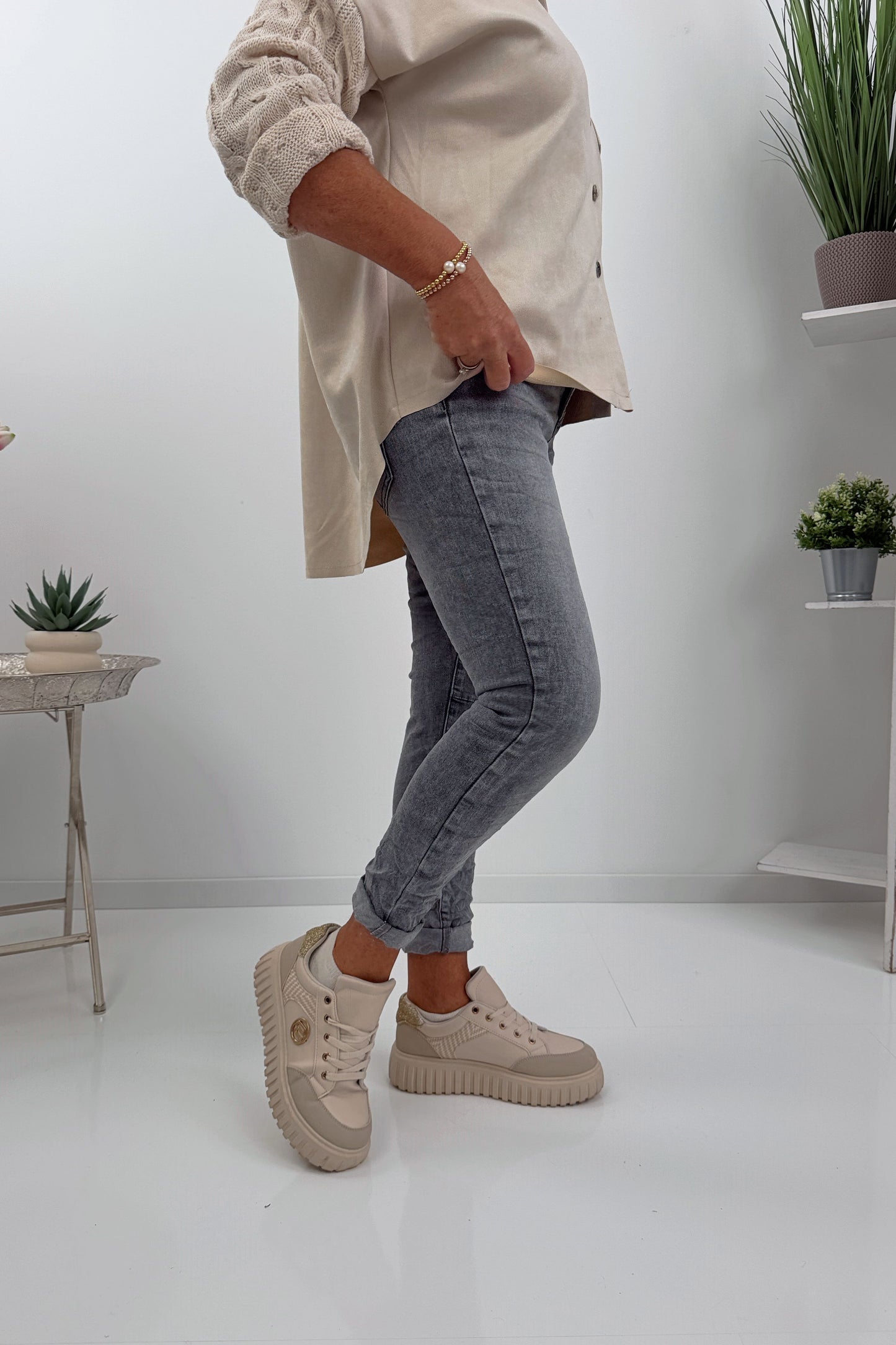 Modische Jeans in Grey Stone Wash (S,M,L,XL)