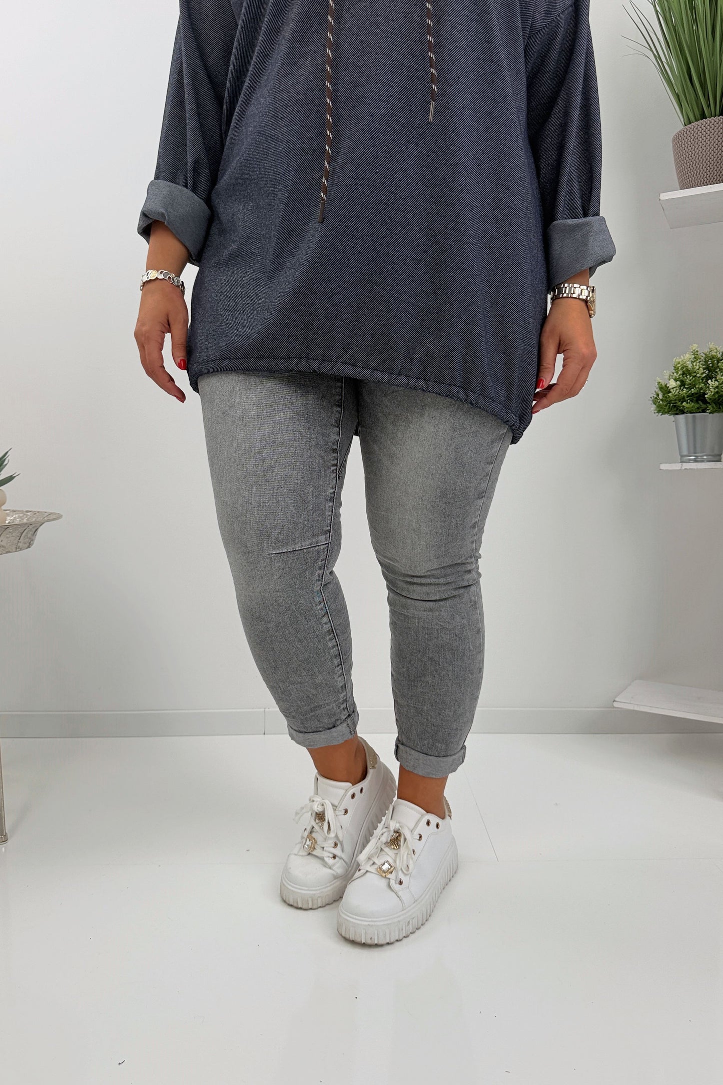 Modische Jeans in Grey Stone Wash (S,M,L,XL)