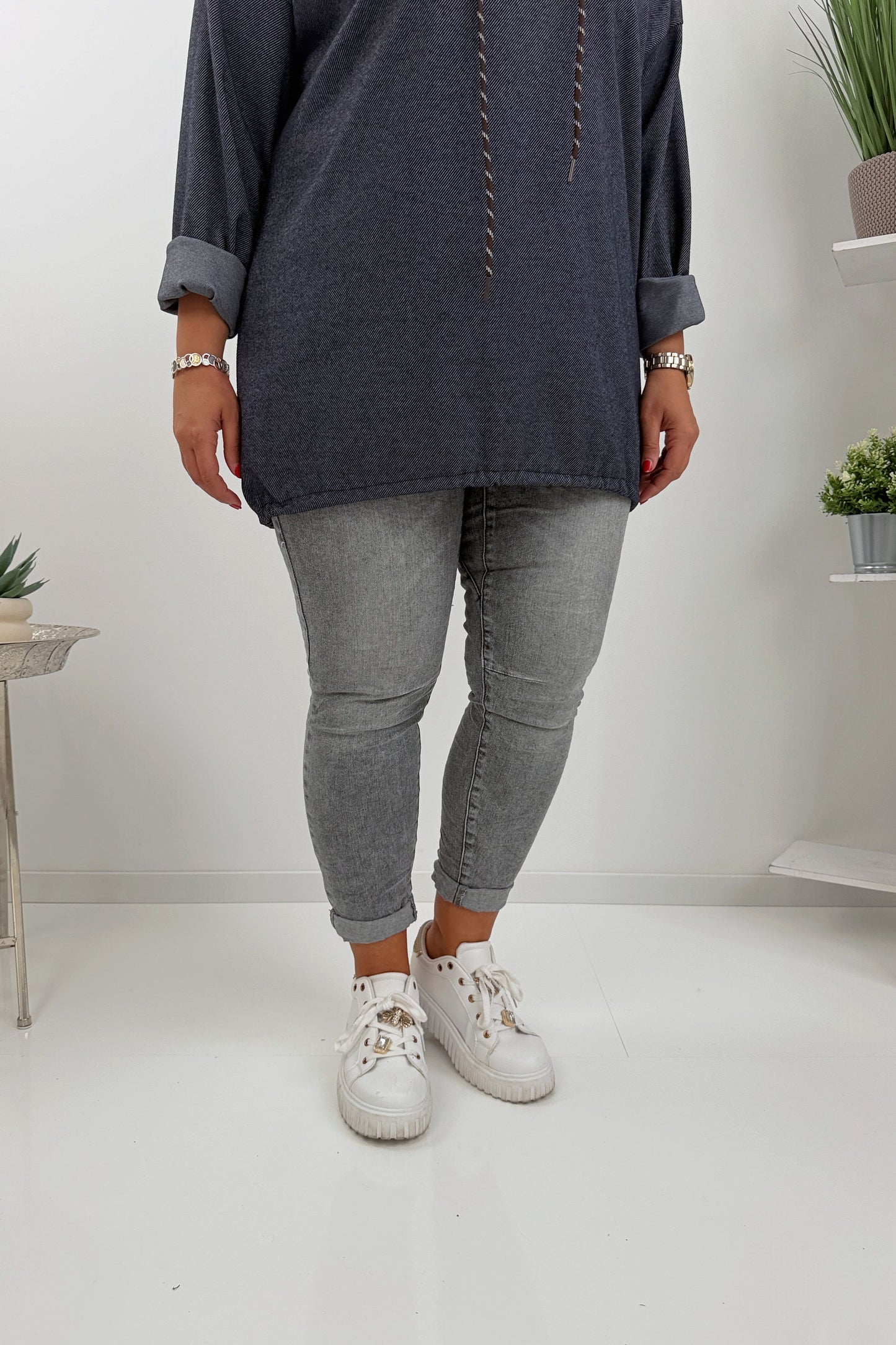 Modische Jeans in Grey Stone Wash (S,M,L,XL)