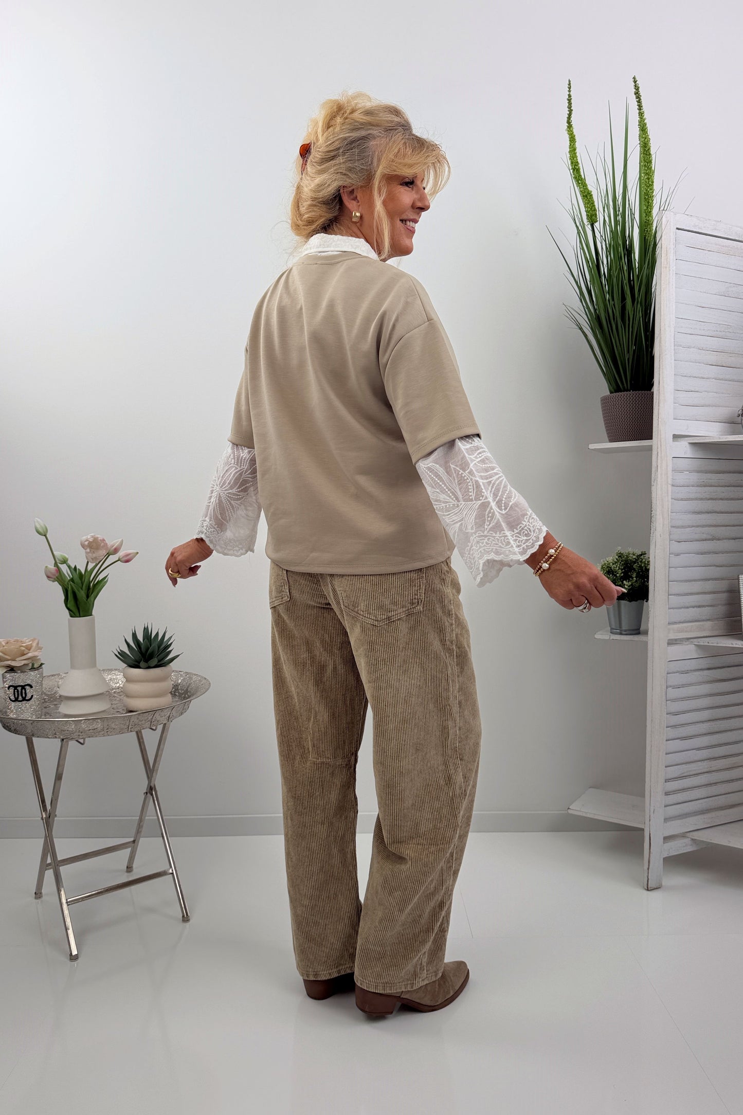 Trendiges Shirt in Beige (38-44)