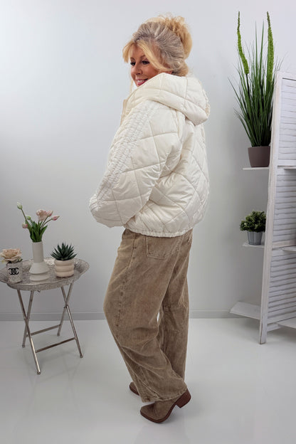 Stylische Steppjacke in Ecru (38-44)