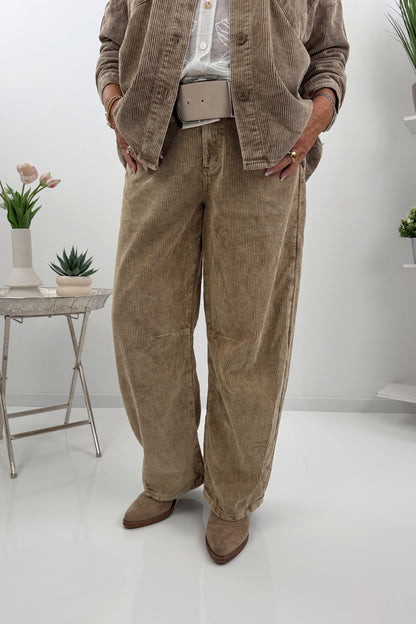 Modische Cordhose (38-42)