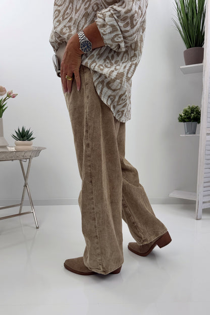 Modische Cordhose (38-42)