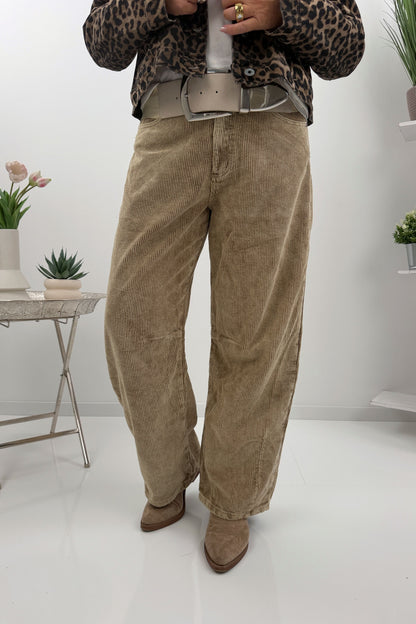 Modische Cordhose (38-42)