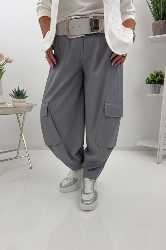 Moderne Hose in Grau (40-42)