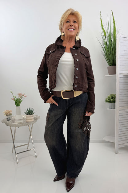 Jeans mit Blumenmotiv in Schwarz und Schokofarben (M-XL)