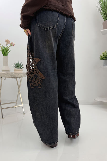 Jeans mit Blumenmotiv in Schwarz und Schokofarben (M-XL)