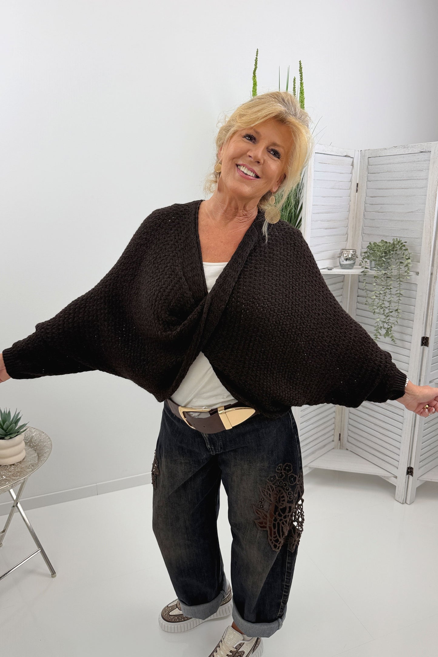 Schöner Pullover in Schokofarben 38-44)