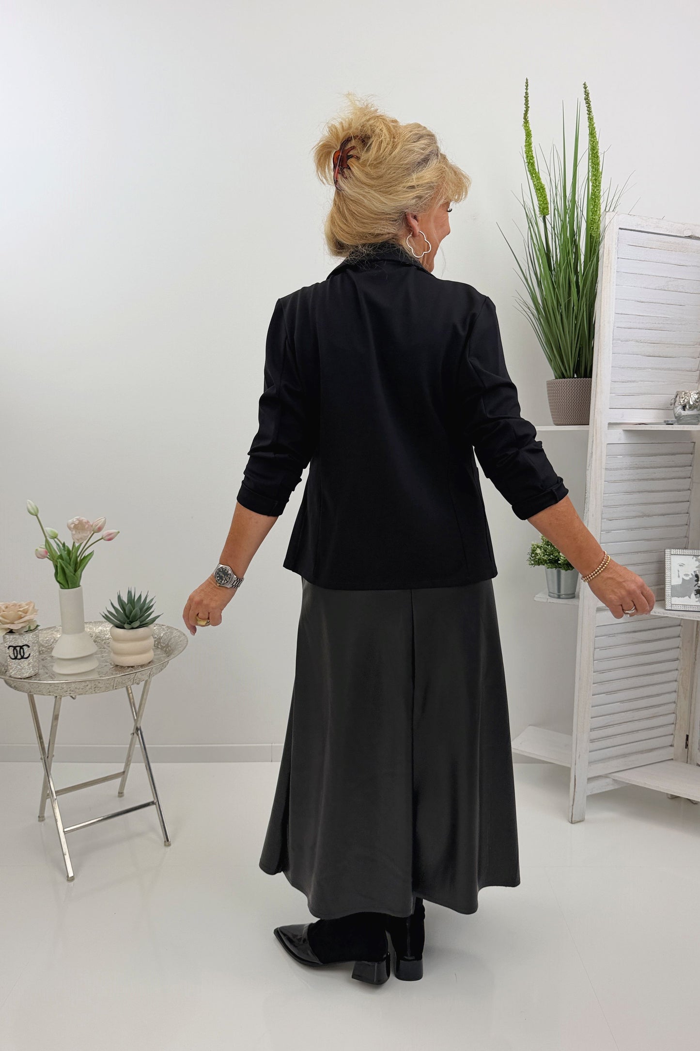 Moderner Blazer in Schwarz (38-42/44)
