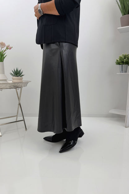 Moderner Lederrock in Schwarz (38-42)