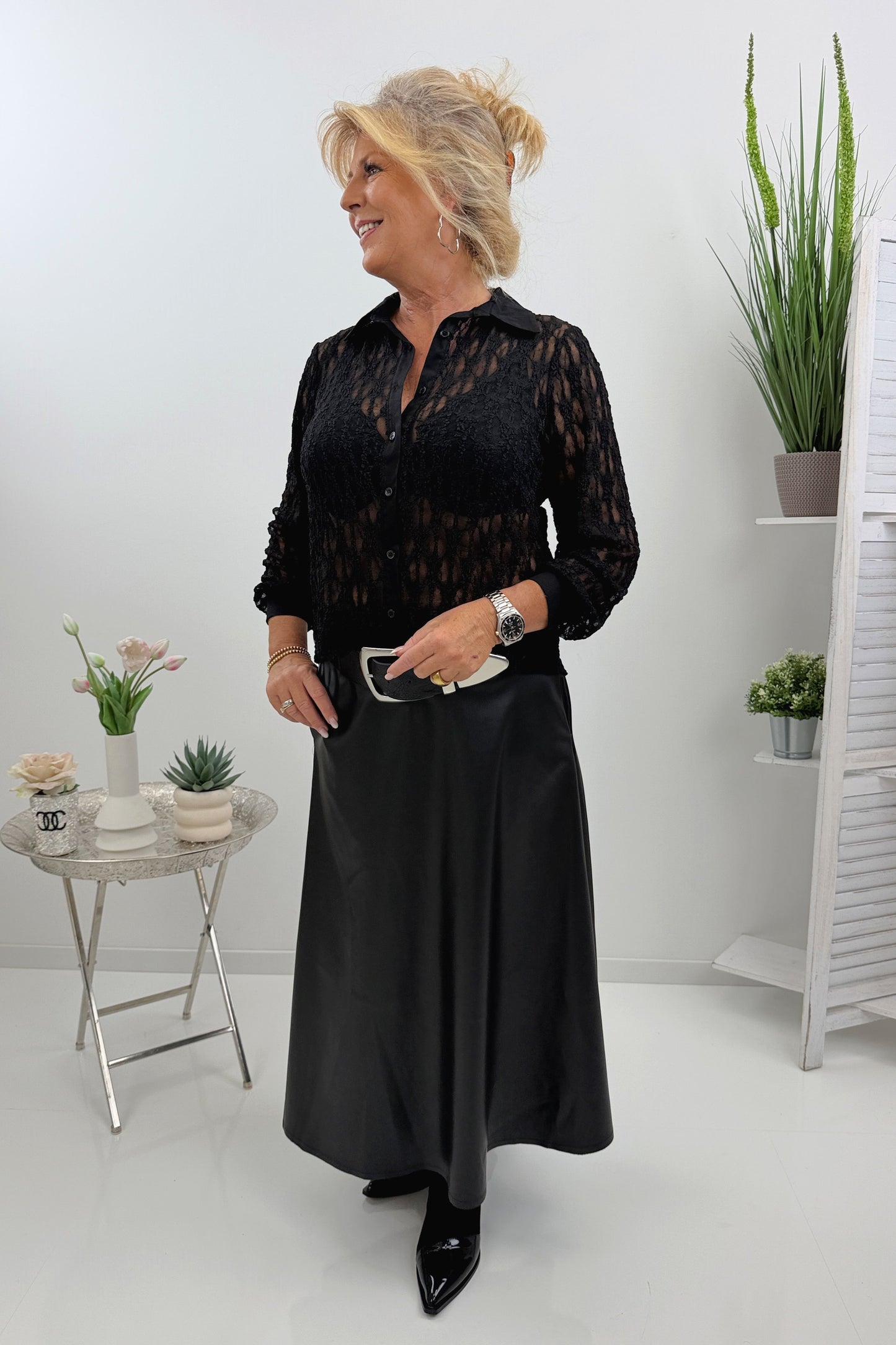Moderner Lederrock in Schwarz (38-42)