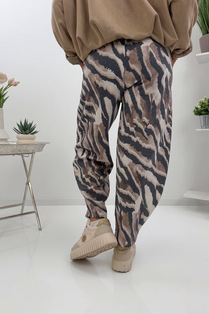 Moderne Hose im Zebralook (40-42/44)