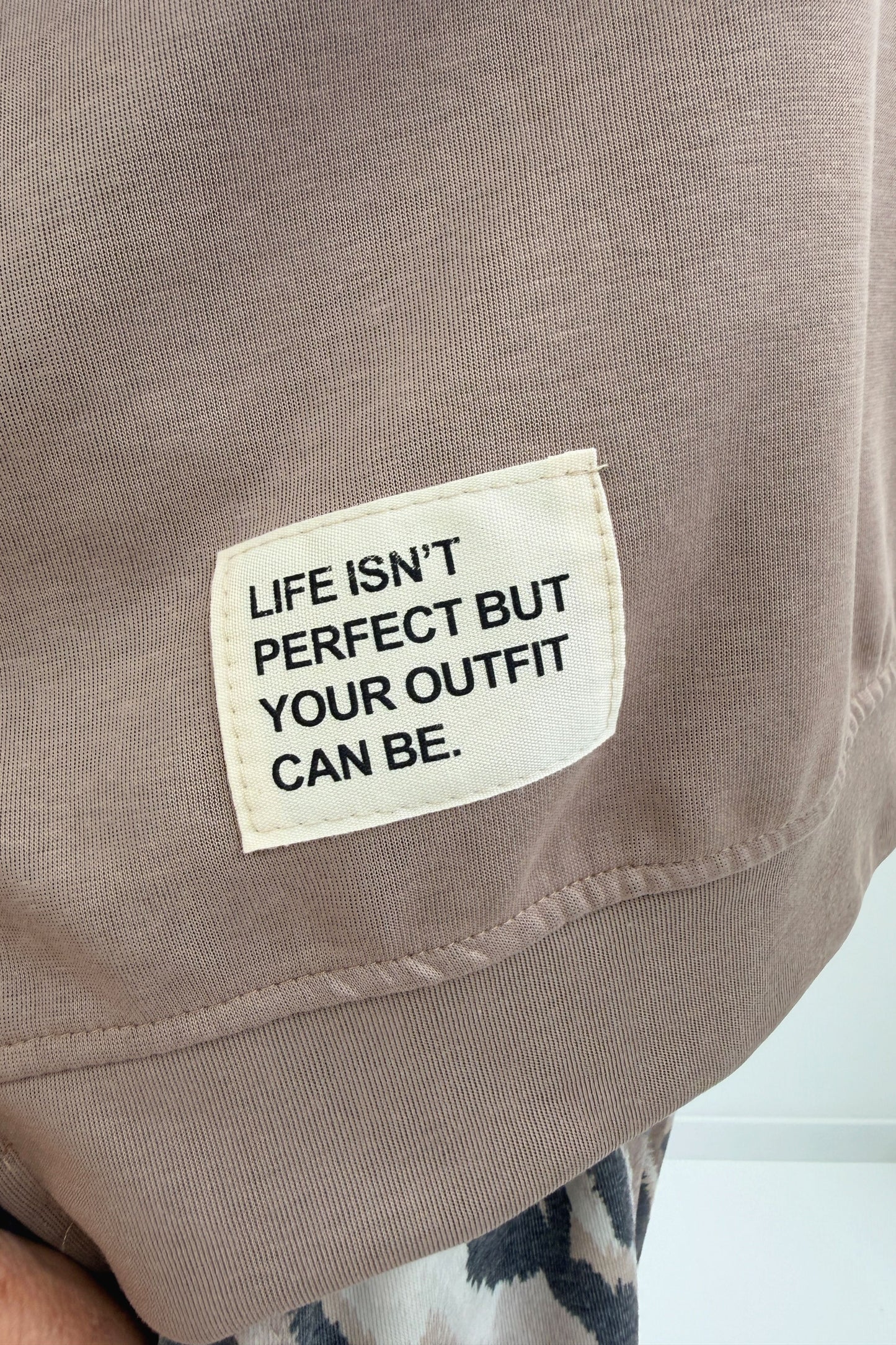 Modernes Sweatshirt in Taupe (38-44)